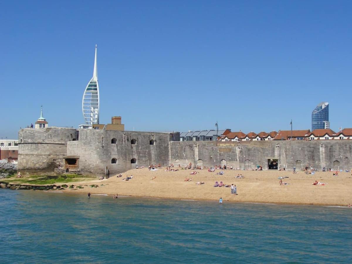 Appartamento Garden Flat In The Heart Of Southsea Portsmouth Esterno foto
